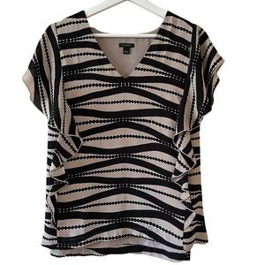 New w/o tags.  Ann Taylor factory women’s Size L blouse black and tan